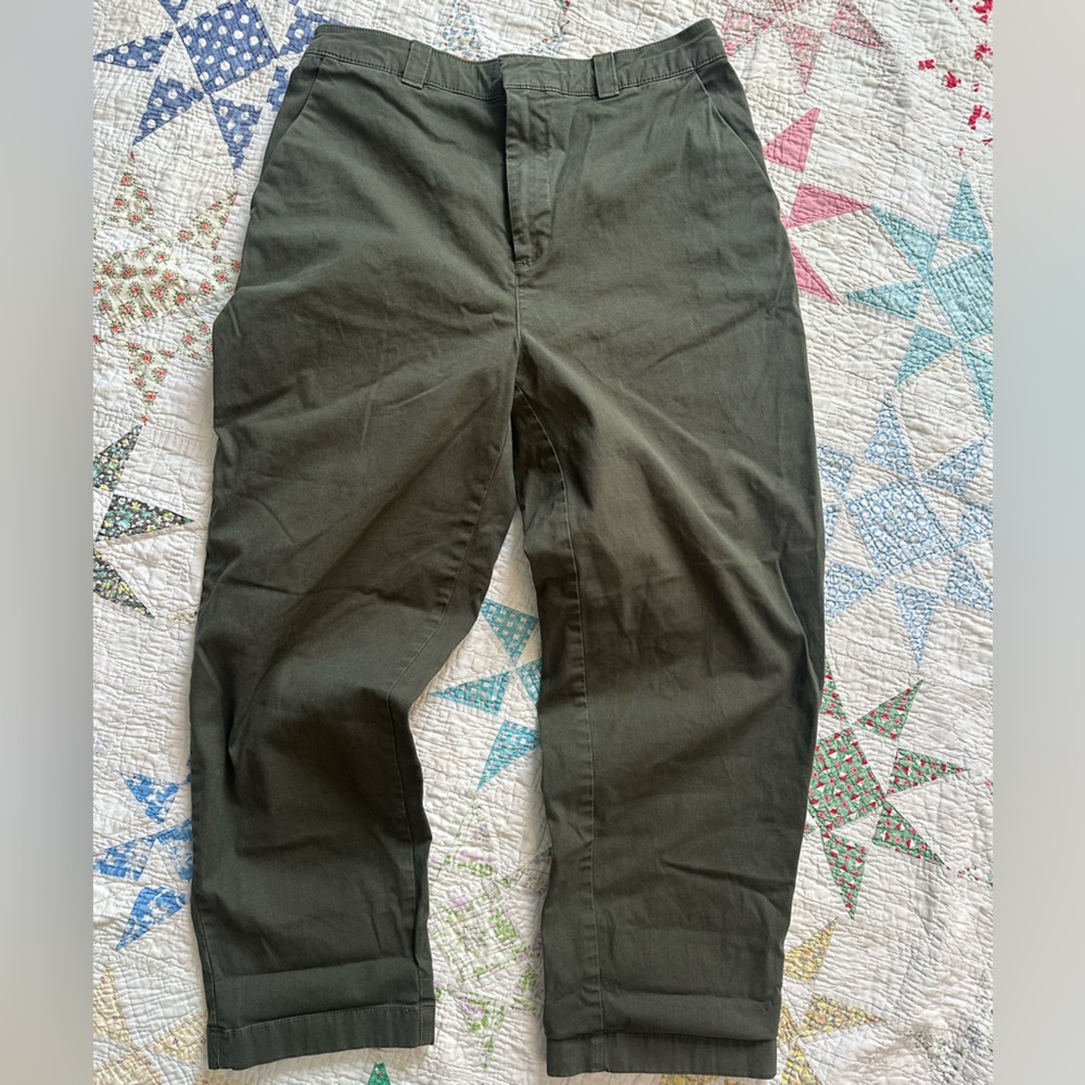 GAP Women’s Green Straight Up Khaki sz 8